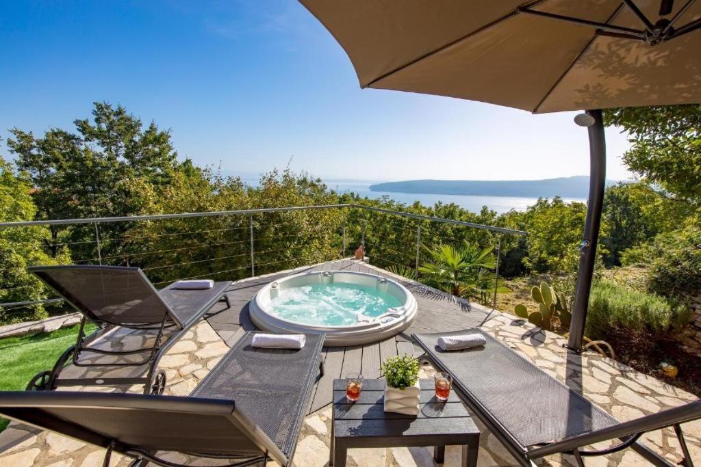 Villa Surina Moscenice Bagian luar foto